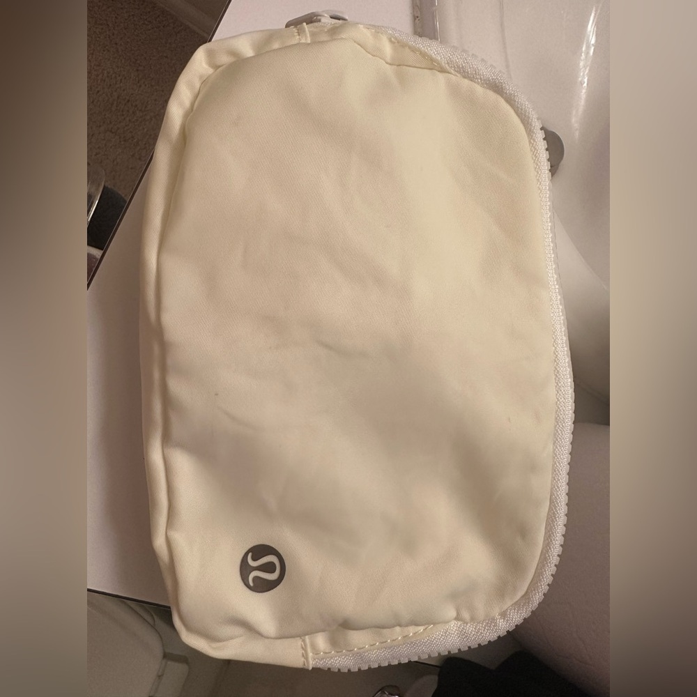 White Lululemon Belt Bag